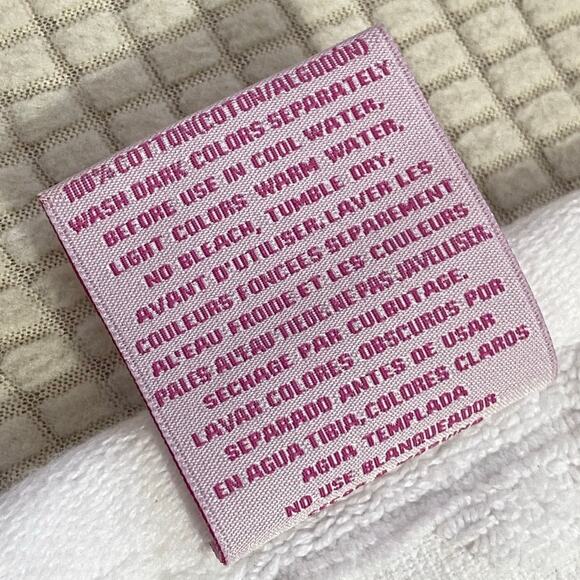 Lilly Pulitzer White Cotton hand towel 17x30 Palm tree embossed - Picture 7 of 10